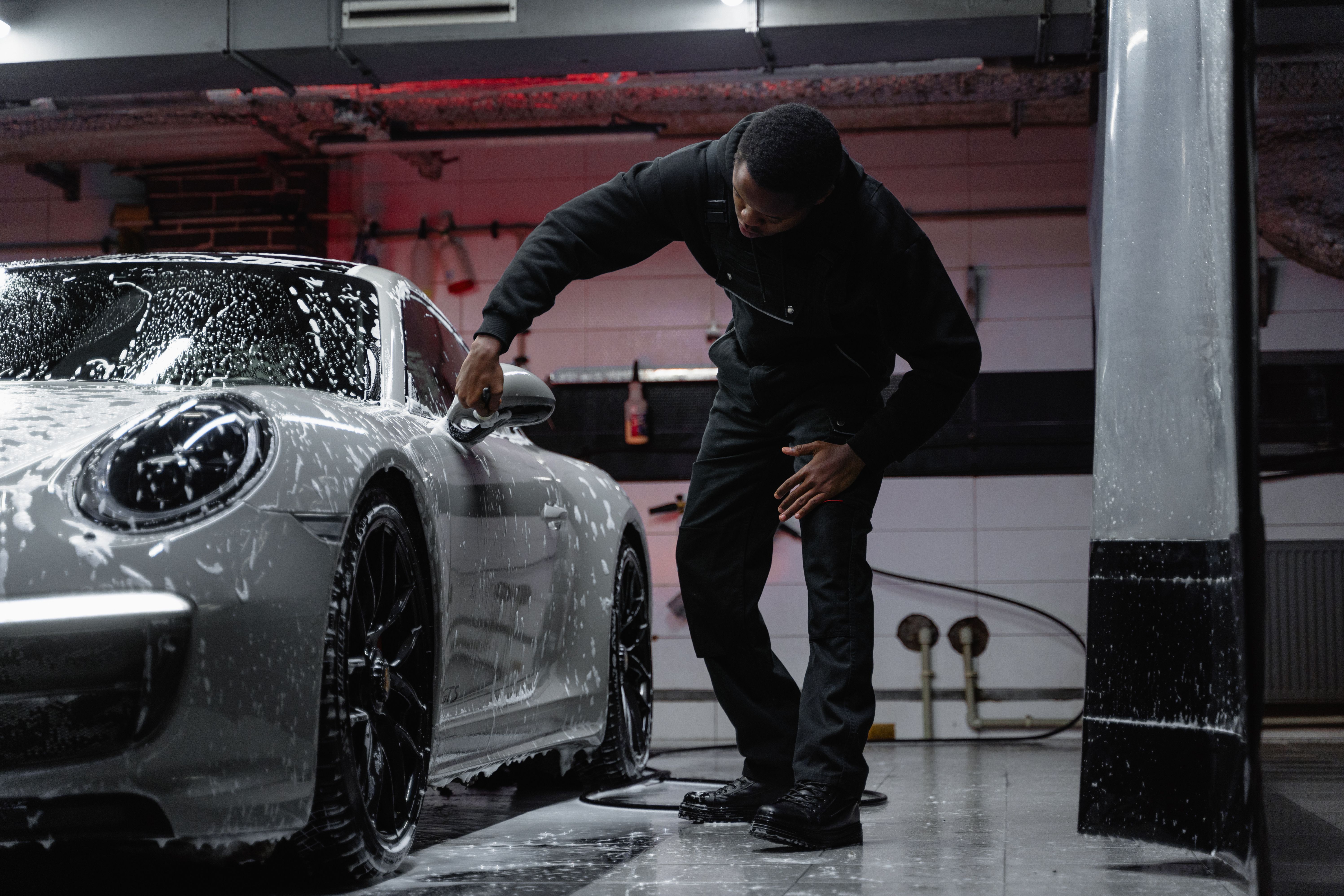 Profesyonel araç detailing ve yüzey bakımı